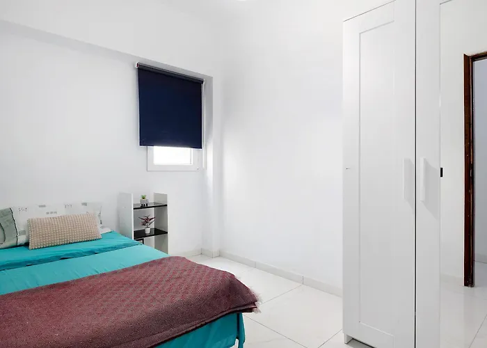 Nyaraló Piso Leon Y Castillo B *